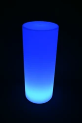 עמוד עגול בתאורת לד