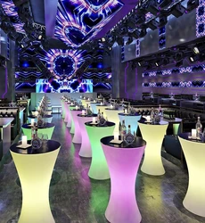 שולחן בר קוקטיל עם תאורת לד