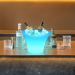 שמפינירה בתאורת לד