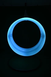 נדנדה מוארת בתאורת לד