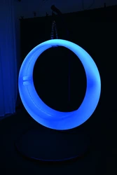 נדנדה מוארת בתאורת לד