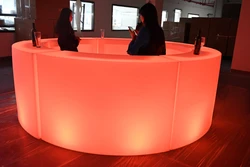 דלפק בר בתאורת לד לאורעים