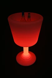 שמפינירה גביע בתאורת לד