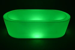 שמפינירת אמבט בתאורת לד