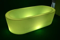 שמפינירת אמבט בתאורת לד