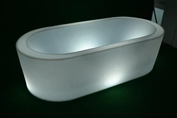 שמפינירת אמבט בתאורת לד