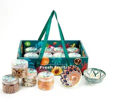 קופסא עם פירות יבשים